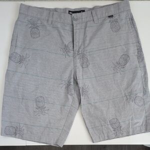 Travis Mathew Light Gray Pineapple Print Shorts SIZE 36 EUC